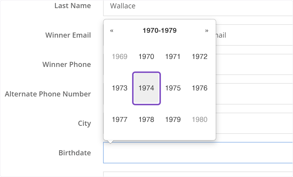Click on the winner's birth year.